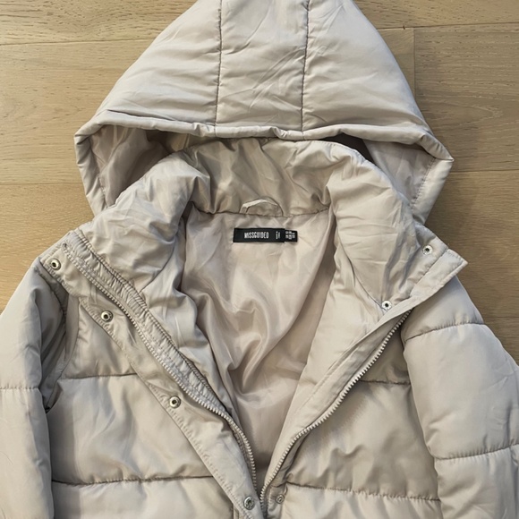 MISSGUIDED grey puffer jacket - Picture 2 of 2